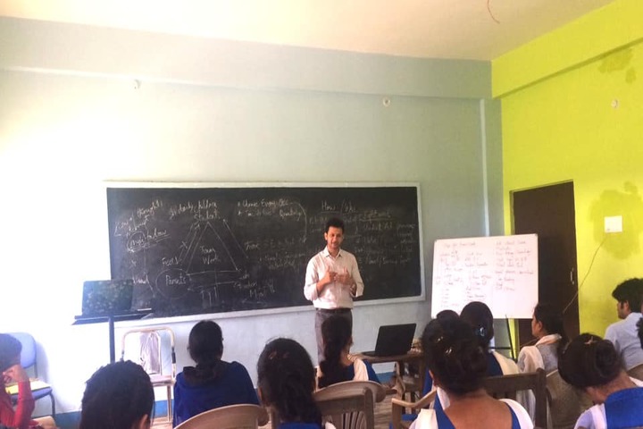 Al Farooq Public School - Teachers Training Workshop