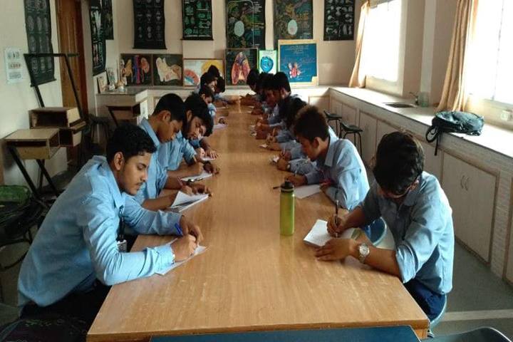 Al-Barakaat Public School - Library