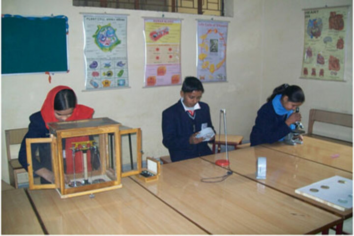 Al-Hira Public School-Science Lab
