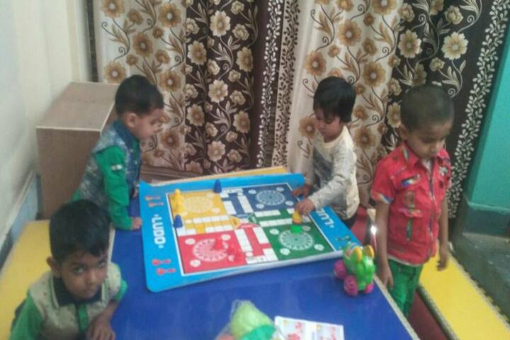 Alingua Public School - Ludo Game