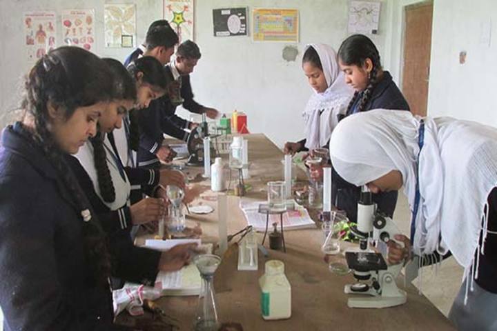 Aliyah Public School - Biology Lab