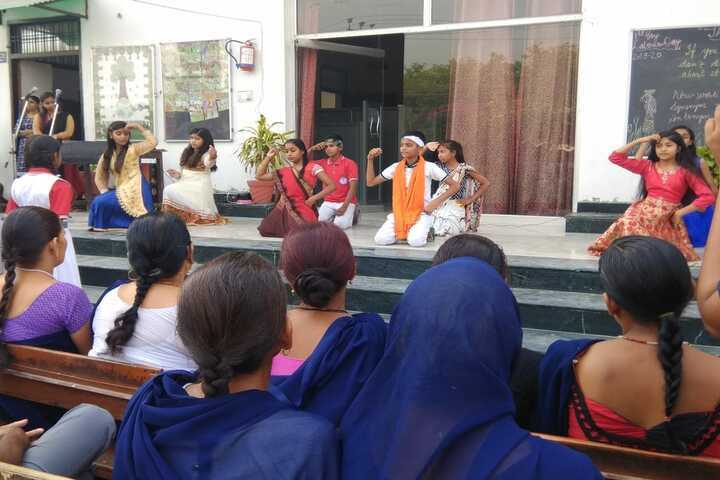 Allahabad Public School College - Labours Day Celebration