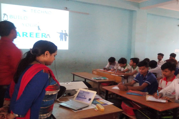 Allahabad Public School College - Career Counselling Session in Class XI and XII