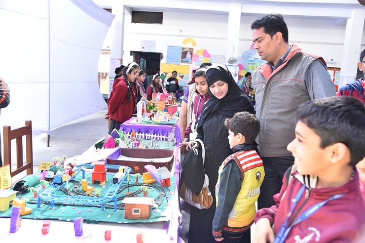 Alma Mater Day Boarding - Science Exhibhition