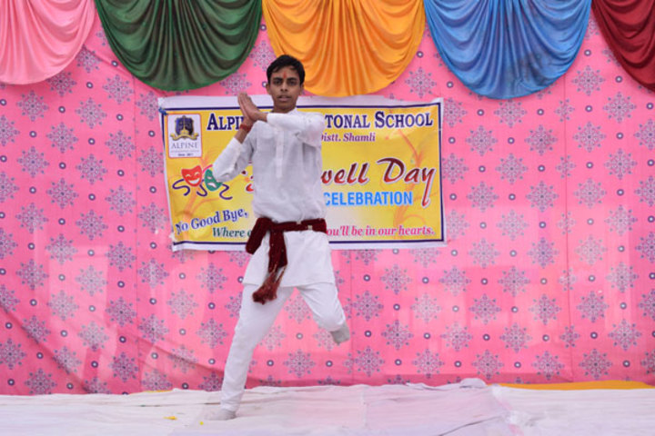 Alphine International School - Dance On Farewell Day