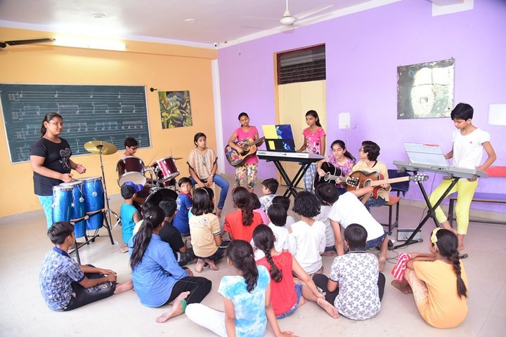 Alpine Public School-Music Room