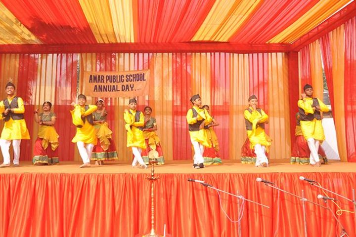 Amar Public School - Group Dance Performance