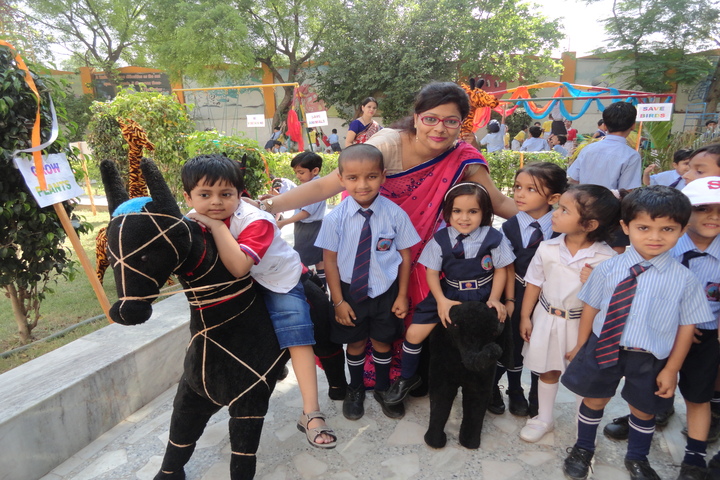 Amarnath Vidya Ashram Senior Secondary School - Extra circular Activities