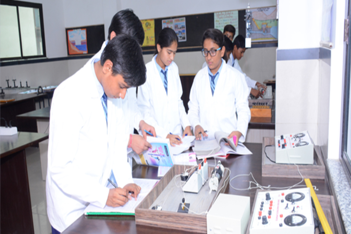 Ambika Prasad Memorial Public School - Physics Lab
