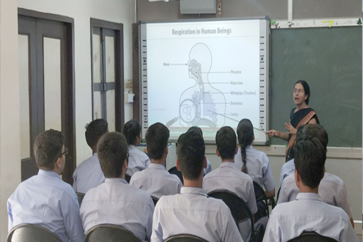 Ambika Prasad Memorial Public School - Smart Classrooms