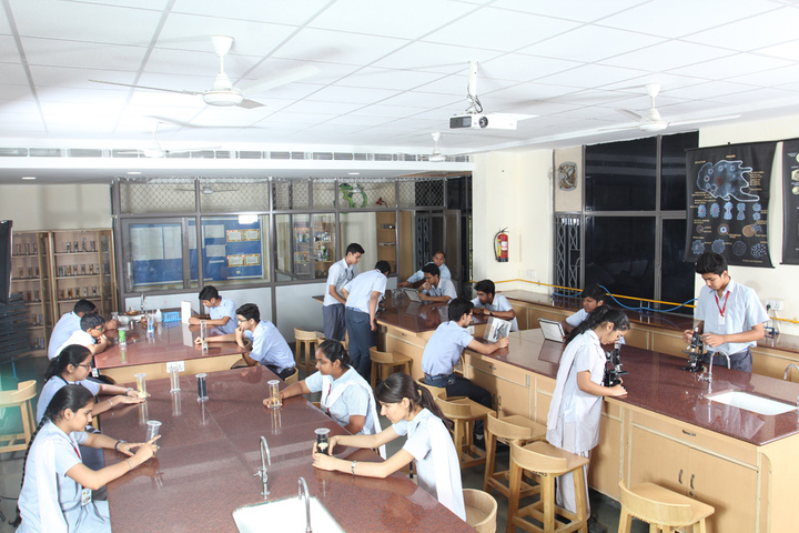 Amity International School - Labs