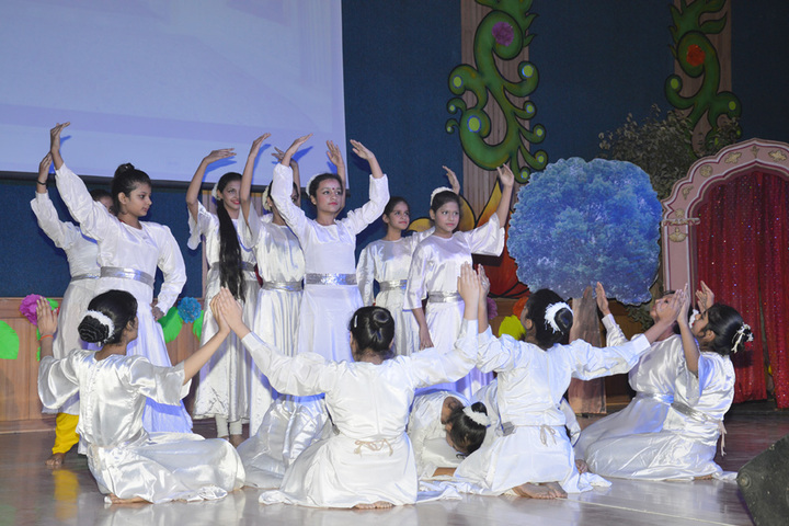 Amity International School - Group Dance