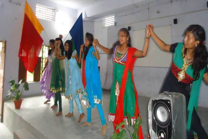 Sacred Heart School-Dance