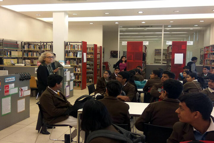 Apeejay School-Library