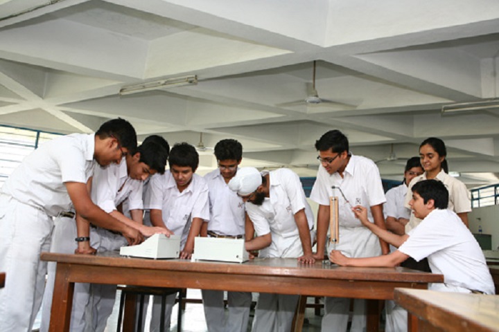 Apeejay School-Physics Lab
