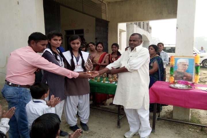 Arsh Public School-Prize Distribution