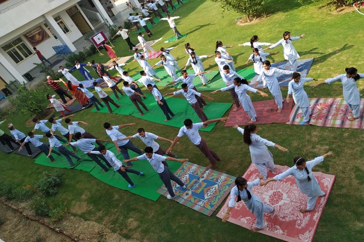 Arya Kamal Public School-Yoga
