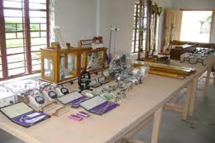 Aryan International Public School-Physics Lab