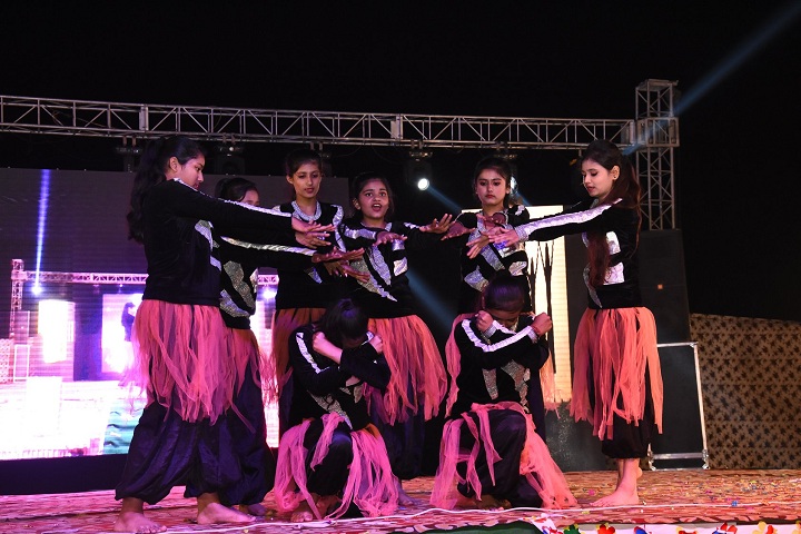 Aryan International School-Dance