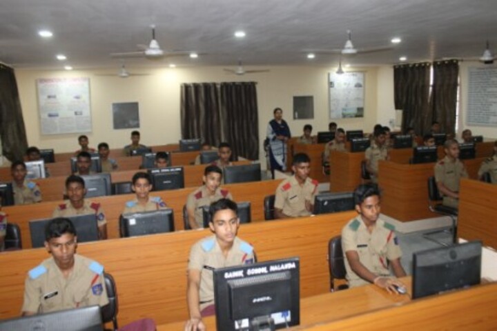 Sainik School-Computer Lab