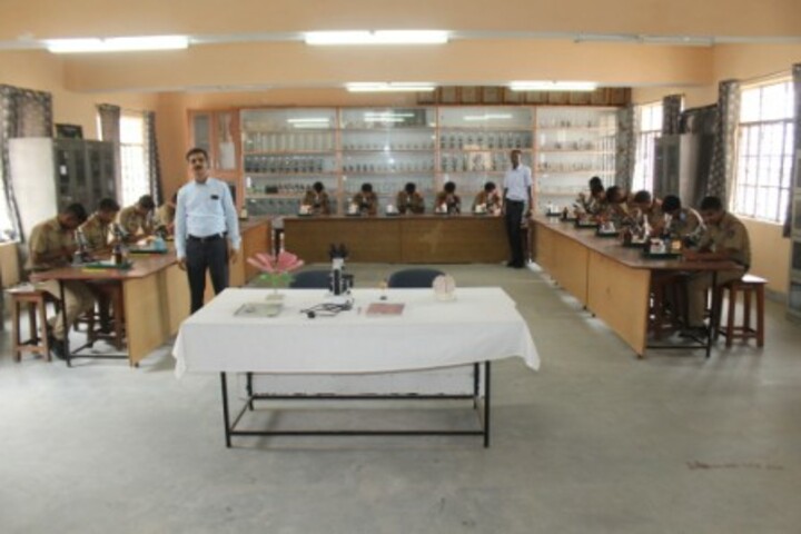Sainik School-Lab