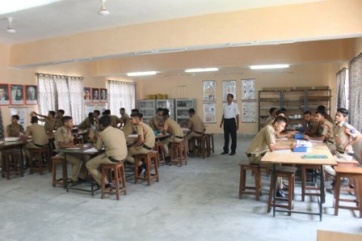 Sainik School-Physics Lab
