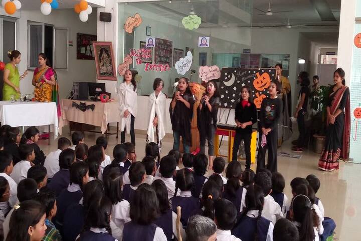 Avadh Collegiate-Singing