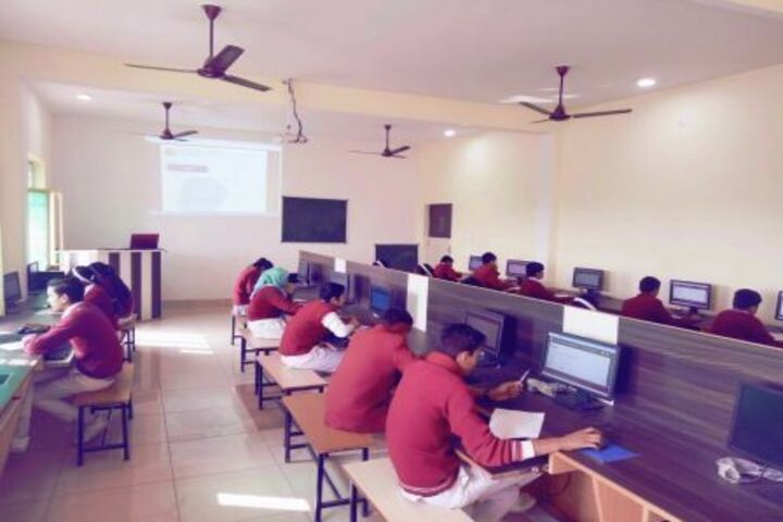 B K Senior Secondary School-Computer Lab