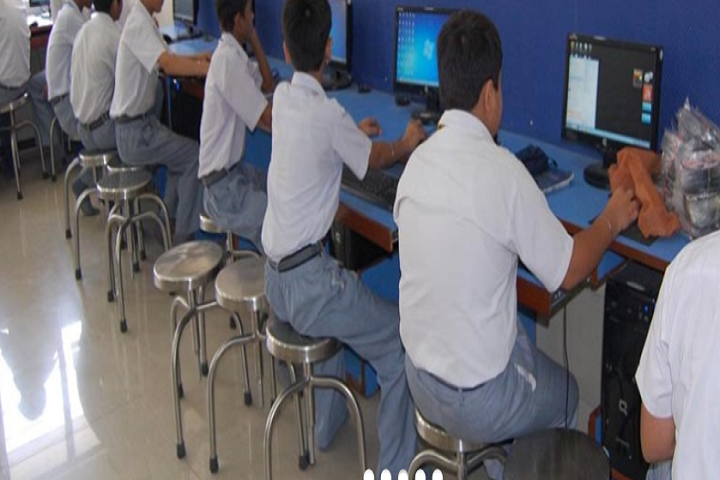 Bahman Public School-Computer Lab