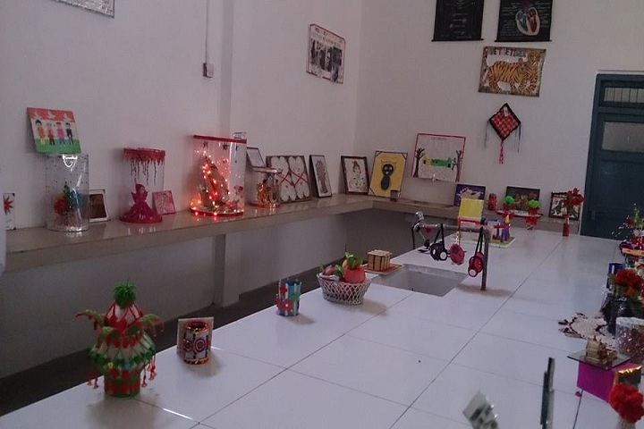 BAKSHI PUBLIC SCHOOL-Art and Craft Exhibition