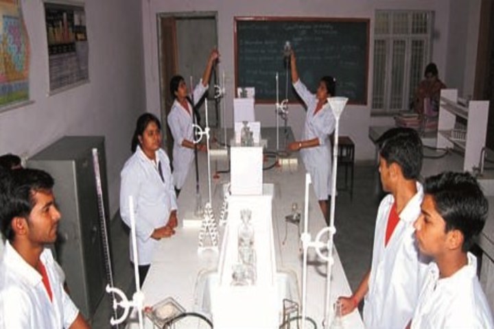 Bal Vidyalaya Madhyamik School-Chemistry Lab