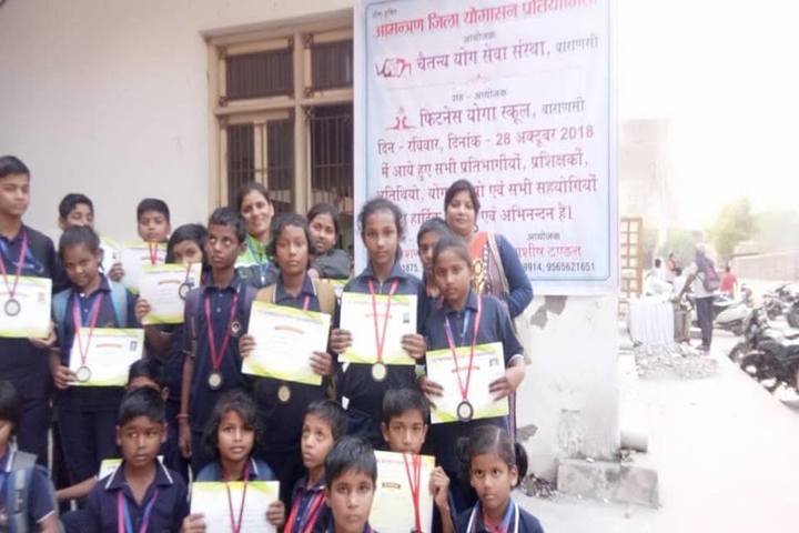 Beena Public School- Certificate distribution