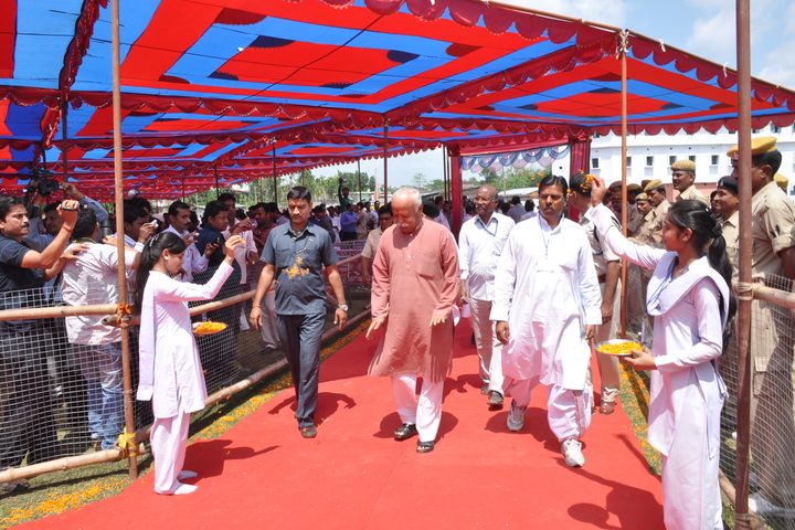 Saraswati Shishu Mandir-Guests