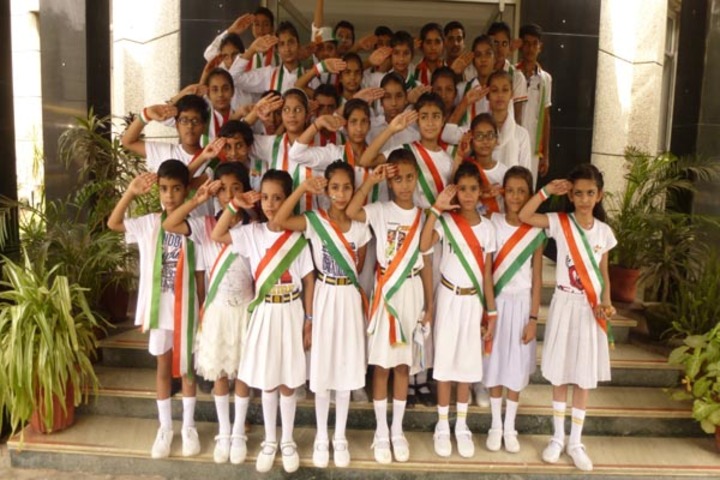 Bill Clinton school-Independence day celebrations