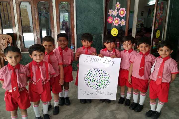 Bonny Anne Public School-Earth Day