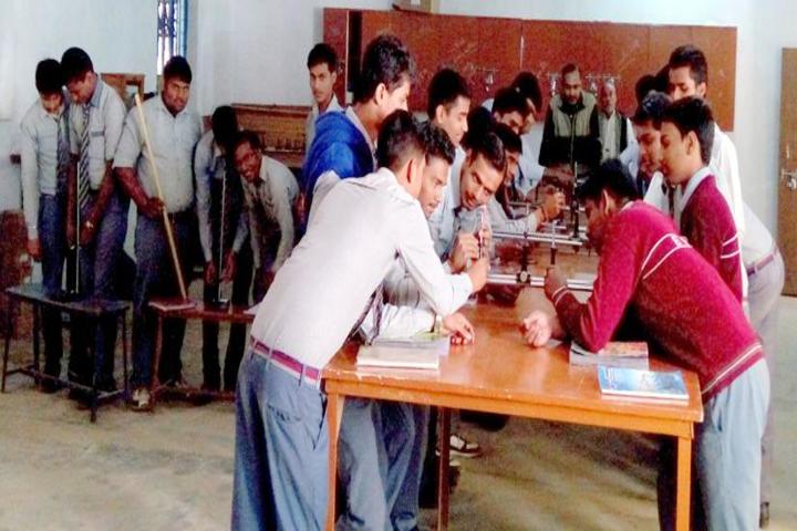 Brij Behari Sahai Vidya Mandir-Physics Lab