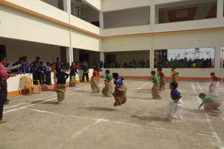Brio World Academy-Game