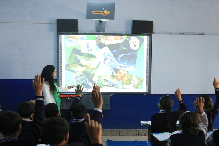 C S H P Public School-Smart Class