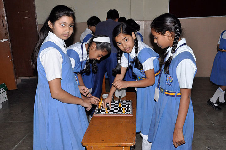 Canossa School-Chess