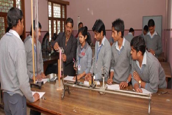 Saraswati Vidya Mandir-Physics Lab