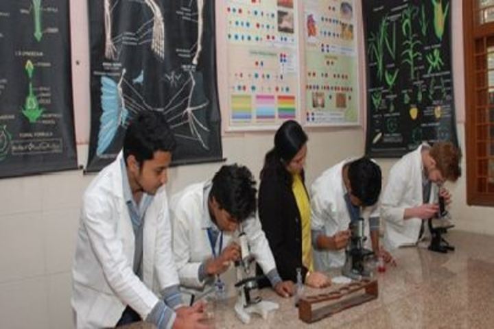 Saraswati Vidya Mandir-Science Lab