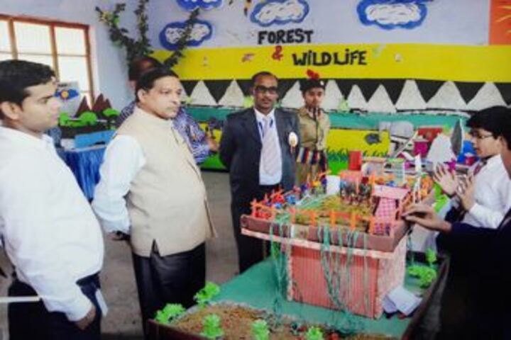 Central Agra Public School-Exhibition