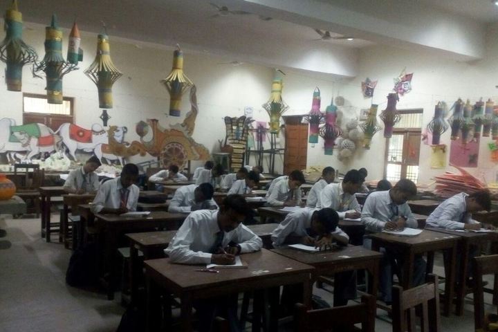 Central Hindu Boys Senior Secondary School-Classroom