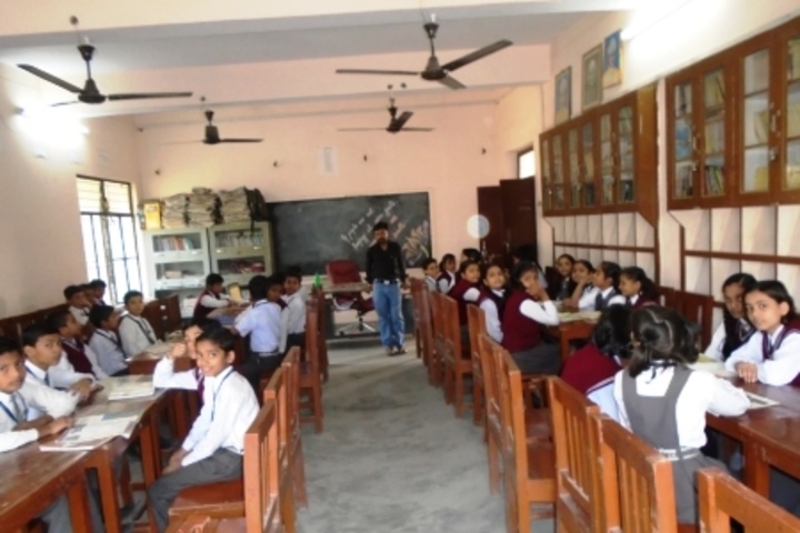 Central Hindhu School-Library