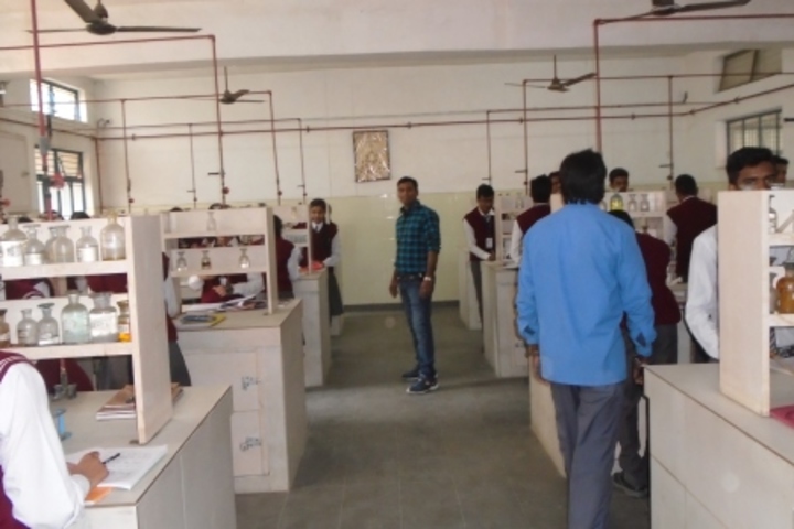 Central Hindhu School-Chemistry Lab