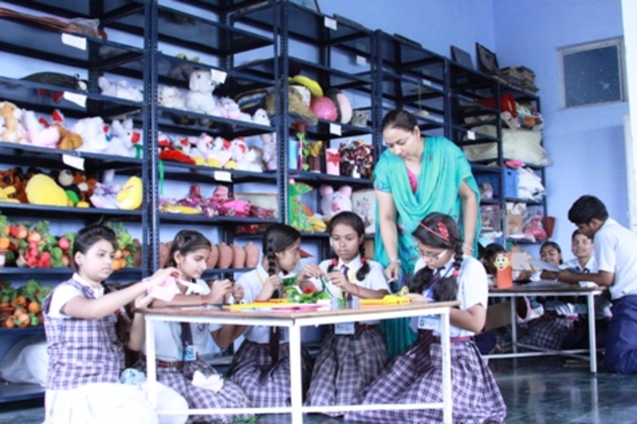 ColonelS Brightland Public School-Art Craft