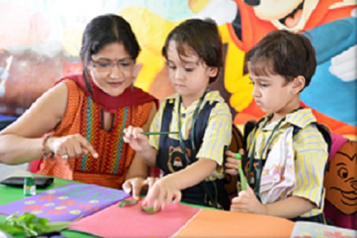 Columbus International School-Arts Room