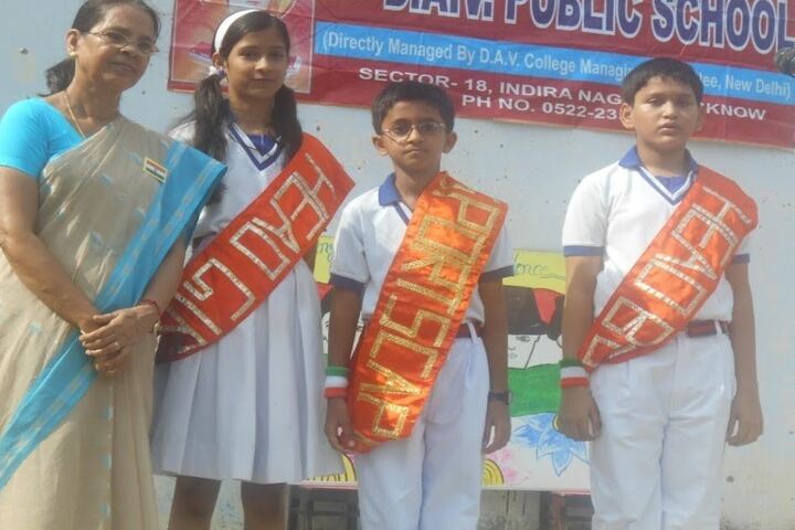 D A V Public School-Investiture Ceremony
