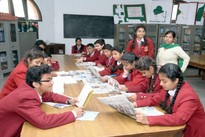 Dayawati Modi Public School-Library