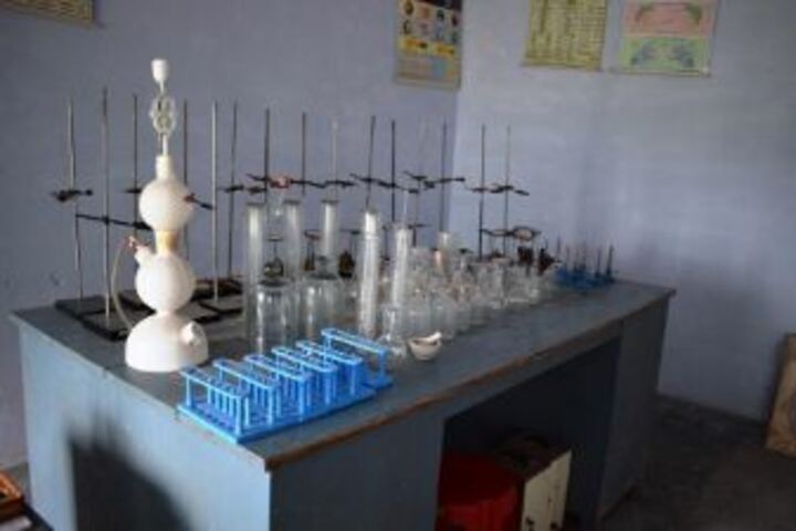 Senior Secondary Delhi Public School-Chemistry Labs